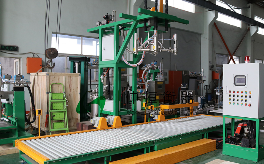 GAF-1500LA自動(dòng)液體灌裝線1